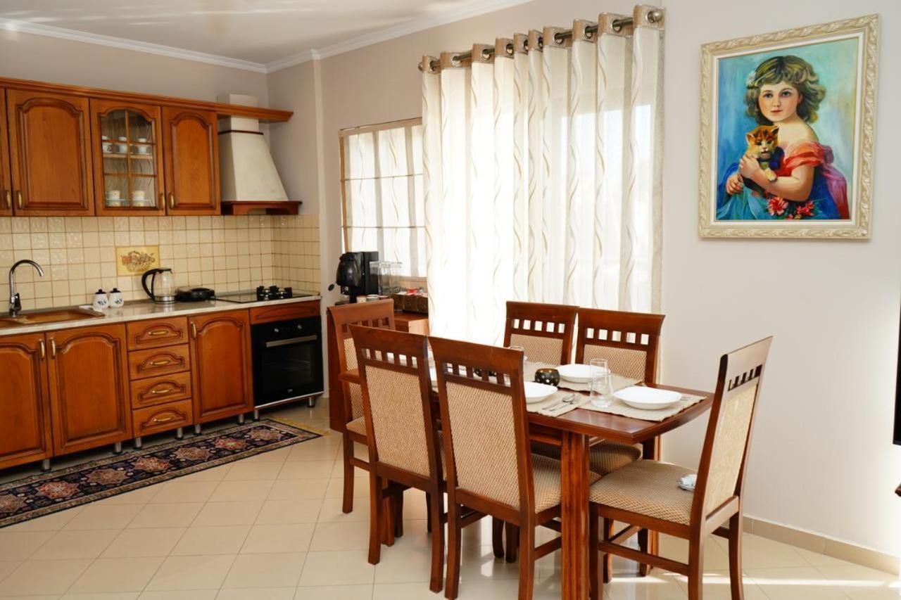 Appartement New Bazaar Bliss à Tirana Extérieur photo